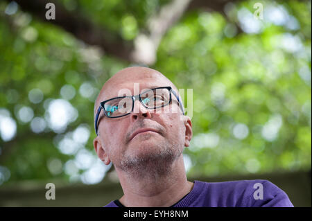 L'écrivain slovène, scénariste et réalisateur, Miha Mazzini, apparaissant à l'Edinburgh International Book Festival. Banque D'Images