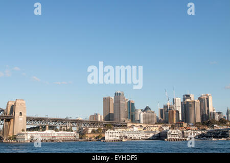 Vue sur Sydney skyline de mcmahon point, New South Wales, Australie Banque D'Images