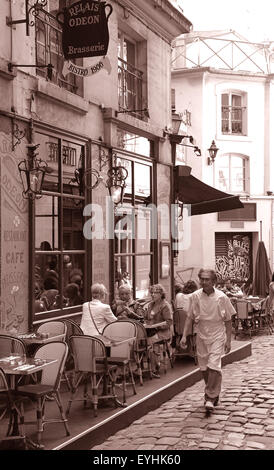 Saint Germain des Prés à Paris France.restaurant teracce cuisine française Banque D'Images
