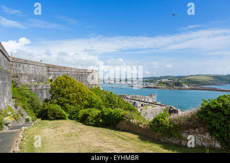 La Citadelle Royale et vue sur le son, Plymouth, Devon, England, UK Banque D'Images