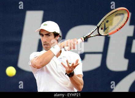 Hambourg, Allemagne. 30 juillet, 2015. Pablo Cuevas de l'Uruguay en action pendant le tour-du-16 match contre Jerzy Janowicz de Pologne à l'ATP Tennis Tournoi à Hambourg, Allemagne, 30 juillet 2015. Dpa : Crédit photo alliance/Alamy Live News Banque D'Images