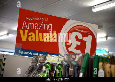 Poundland shop, magasin Poundland, Grande-Bretagne, Royaume-Uni Banque D'Images