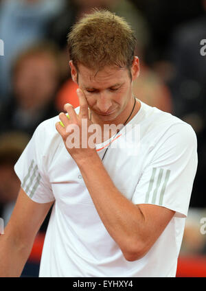 Hambourg, Allemagne. 30 juillet, 2015. Florian Mayer de l'Allemagne réagit pendant la série de 16 match contre Andreas Seppi de l'Italie, à l'ATP Tennis Tournoi à Hambourg, Allemagne, 30 juillet 2015. Dpa : Crédit photo alliance/Alamy Live News Banque D'Images