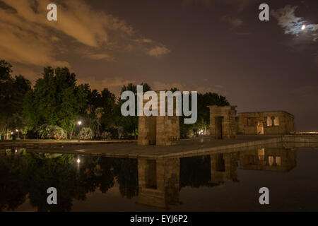 Temple de Debod nuit à Madrid, Espagne, Europe Banque D'Images