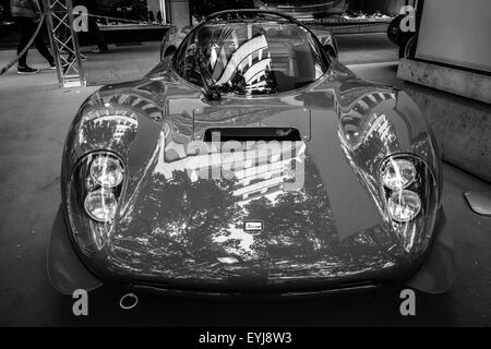 Voiture de sport Ferrari Dino 206 SP Sport (prototype), 1966. Noir et blanc. Les Classic Days sur Kurfuerstendamm. Banque D'Images