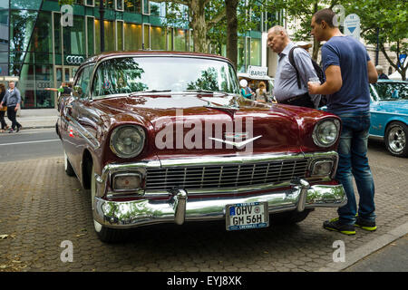 BERLIN - 14 juin 2015 : berline Chevrolet Bel Air (deuxième génération), 1956. Les Classic Days sur Kurfuerstendamm. Banque D'Images