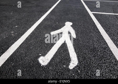 Sentier sign painted on tarmac Banque D'Images