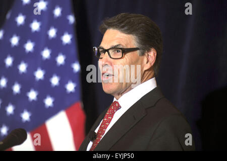 La ville de New York. 29 juillet, 2015. Candidat présidentiel républicain Rick Perry s'exprime à l'événement organisé par le Comité pour libérer la prospérité à Yale Club le 29 juillet 2015 à New York./photo alliance © dpa/Alamy Live News Banque D'Images