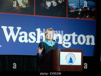 La sénatrice Hillary Clinton, D-NY, prend la parole à la National Air Traffic Controllers Association (NATCA) réunion annuelle à Washington, D.C.. Banque D'Images