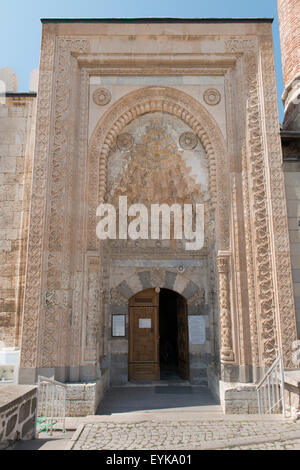 Entrée de la Grande Mosquée de Duras,Mosquée Esrefoglu, Konya, Turquie Banque D'Images