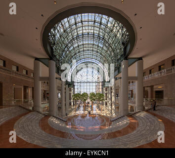 L'hiver Gardeb Atrium dans Brookfield Place, New York. Banque D'Images