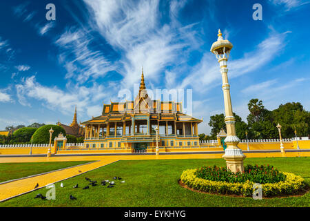 Phnom Penh et attraction touristique célèbre monument - Royal Palace complexe, Cambodge Banque D'Images