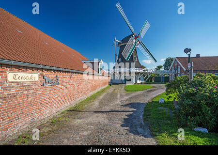 L'usine Seriemer avec Neuharlingersiel, Harlingerland, en Frise orientale, Basse-Saxe, Allemagne coud, Banque D'Images