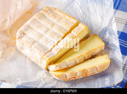 Fromage Français faits principalement à partir de lait provenant de l'Vosges Banque D'Images