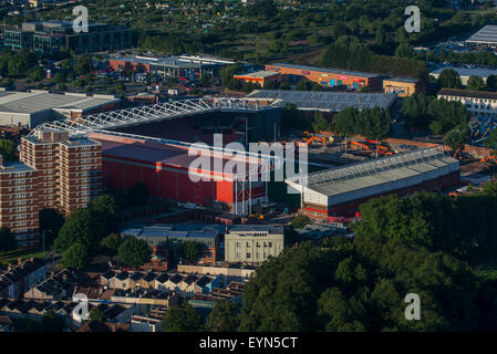 Une vue aérienne de l'Ashton Gate Stadium le terrain du Bristol City Football Club et Bristol Rugby Club. Banque D'Images