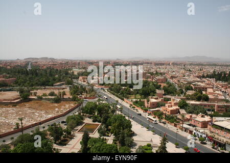 Vue sur la ville de Marrakech, Maroc, vue aérienne de la ville de Marrakech Banque D'Images