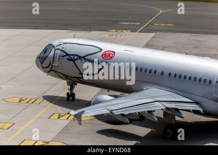 Airbus A321 Niki sur la piste Blue Danube airport Linz Autriche Banque D'Images