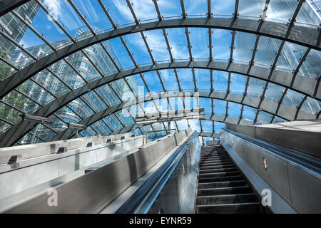 La station de métro Canary Wharf, London, UK Banque D'Images