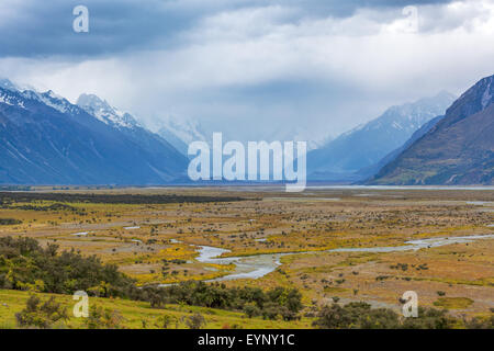 Fleuve Tasman à Aoraki Mount Cook National Park, Canterbury, île du Sud, Nouvelle-Zélande Banque D'Images