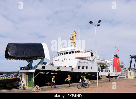 Isle of Arran Caledonian MacBrayne d' ferry au terminal à port d'Ardrossen, South Ayrshire, Scotland, UK, Grande-Bretagne Banque D'Images