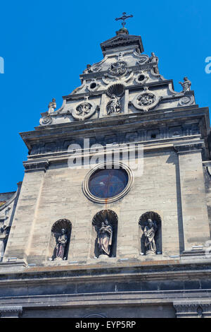 L'Église et le couvent des Bernardins, construit en 1600 - 1620 à Lviv, Ukraine. Centre-ville historique de Lviv est classée au Patrimoine Mondial de l'UNESCO Banque D'Images