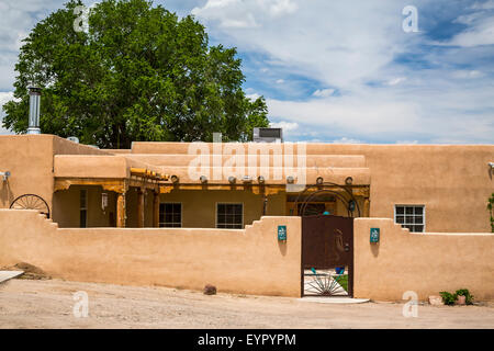 Un village accueil dans le Pueblo d'Isleta, Nouveau Mexique, USA. Banque D'Images