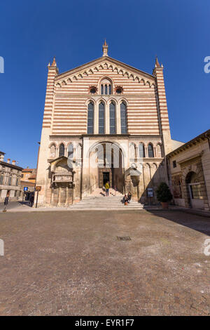 Italie, Vénétie, Vérone, église San Fermo Banque D'Images