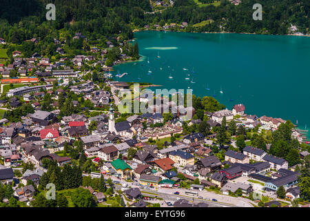 L'Autriche Salzburger Land (ferderal, état de l'Autriche), Salzkammergut (resort), le lac Wolfgangsee, Sankt Gilgen, local Vue, Vue de l'Weißwand (montagne) Banque D'Images