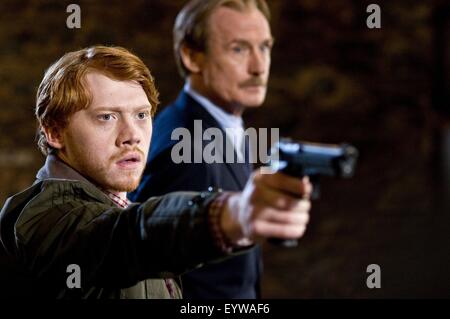 Cible sauvage ; Année : 2010 ; Royaume-Uni Réalisateur : Jonathan Lynn ; Rupert Grint, Bill Nighy ; Photo Nick Wall Banque D'Images