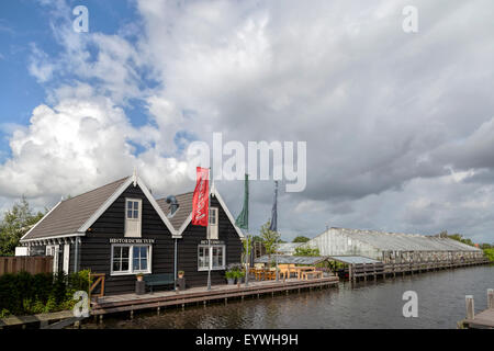 Vue sur le jardin historique Aalsmeer, un jardin botanique à Aalsmeer près d'Amsterdam, NorthHolland, aux Pays-Bas. Banque D'Images
