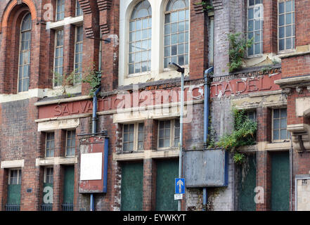 L'ancien bâtiment de la citadelle de l'Armée du Salut dans les rue de Burgess. Sheffield, Yorkshire du Sud. UK Banque D'Images