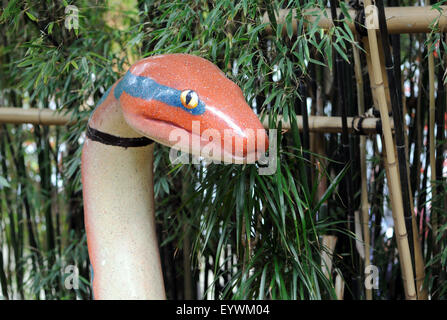 Modèle d'un serpent dans le jardin d'hiver. Sheffield, Yorkshire du Sud. UK Banque D'Images