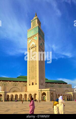 L'extérieur de la Mosquée Hassan II, Casablanca, Maroc, Afrique du Nord, Afrique Banque D'Images