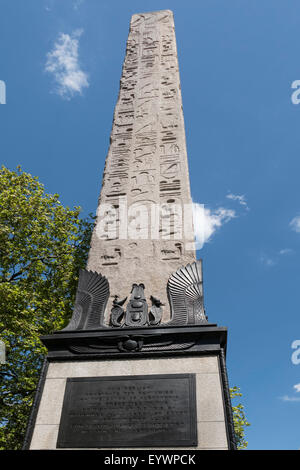 Cleopatra's Needle, Victoria Embankment, London, Angleterre, Royaume-Uni, Europe Banque D'Images