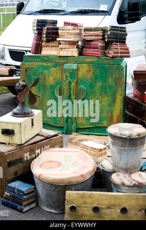 Marché d'antiquités de Sunbury, un vintage Fair à Londres. Banque D'Images