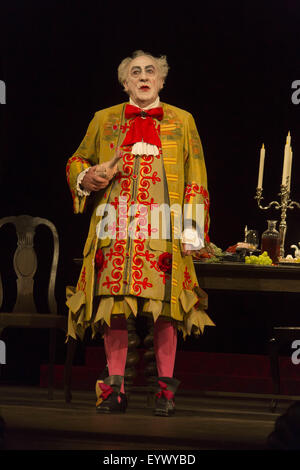 Rehearsel pour la pièce de théâtre 'Der als Buerger Edelmann' chez Ernst Deutsch Theater, Premiere 04.06.2015 Dieter Hallervorden En vedette : où : Hambourg, Allemagne Quand : 03 juin 2015 C Banque D'Images