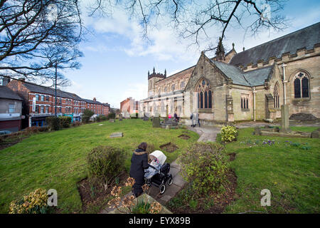 L'église St Mary à Moseley qui est présenté dans la section urbaine de "Best Places to Live' Birmingham, UK Banque D'Images