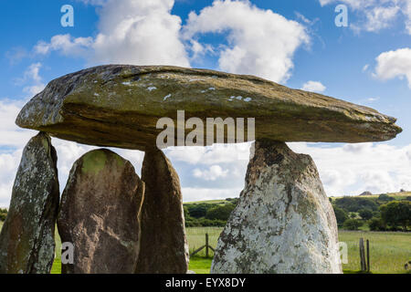 Pentre Ifan chambre funéraire, près de Newport, Pembrokeshire Banque D'Images