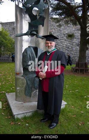 Étudiant adulte diplômé de l'Université de Galway (NUI), la ville de Galway, Irlande Banque D'Images