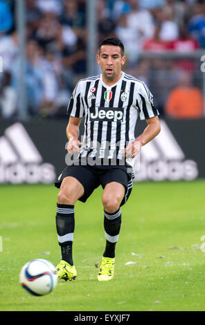 Marseille, France. 1er août 2015. Mauricio Isla (Juventus) Football/soccer : pré-saison match amical entre l'Olympique de Marseille à la Juventus 2-0 Stade Vélodrome à Marseille, France . © Maurizio Borsari/AFLO/Alamy Live News Banque D'Images