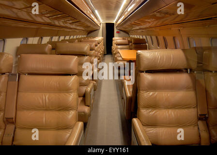 Musée Aeroscopia, Musée aéronautique, Toulouse, France. Avions de collection d'antiquités Banque D'Images