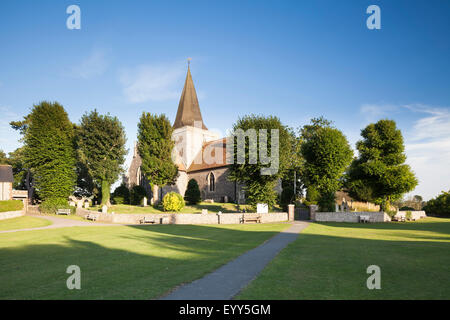 Eglise de Saint Andrew et village green en Alfriston, East Sussex, England, GB Banque D'Images