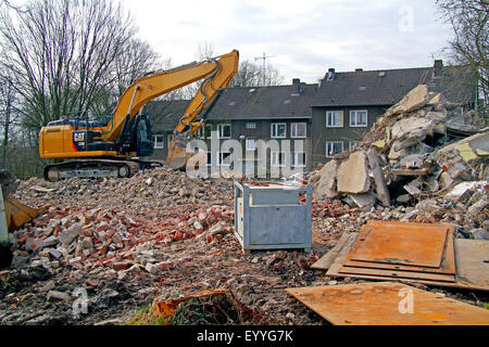 Les travaux de démolition avec de l'équipement lourd, Allemagne Banque D'Images