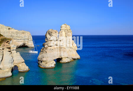 La fabuleuse région de rock Kleftiko dans sud-ouest de l'île, Grèce, Cyclades, Milos Banque D'Images