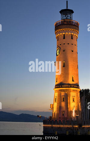 Leuchtturm à Lindau au bord du lac de Constance, Allemagne, Bavière, Lindau Banque D'Images