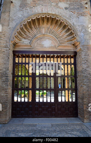 Couvent de San Francisco (Parador) dans les palais de l'Alhambra complexe, Grenade, Andalousie, Espagne Banque D'Images