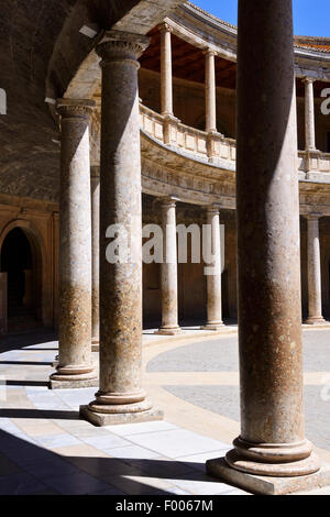 Cour de Palacio de Carlos V dans les palais de l'Alhambra à Grenade, Andalousie, Espagne Banque D'Images