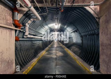 Canada, Ontario, Carp, Diefenbunker, Musée canadien de la guerre froide, entrée souterraine du tunnel Banque D'Images