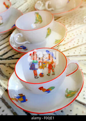 Ensemble de thé vintage pour enfants dans les années 1950 Banque D'Images