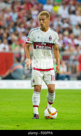 Munich, Allemagne. 4 Août, 2015. L'AC Milan's Keisuke Honda en action au cours de la demi-finale à l'Audi Cup Real Madrid vs Tottenham Hotspur à Munich, Allemagne, 4 août 2015. Photo : MARC MUELLER/dpa/Alamy Live News Banque D'Images